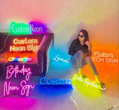 CUSTOMNEON